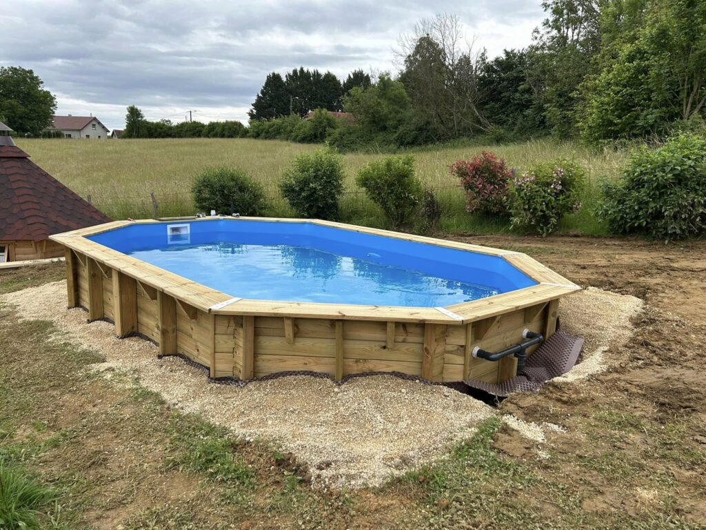 t-p-j.fr - piscine semi enterrée