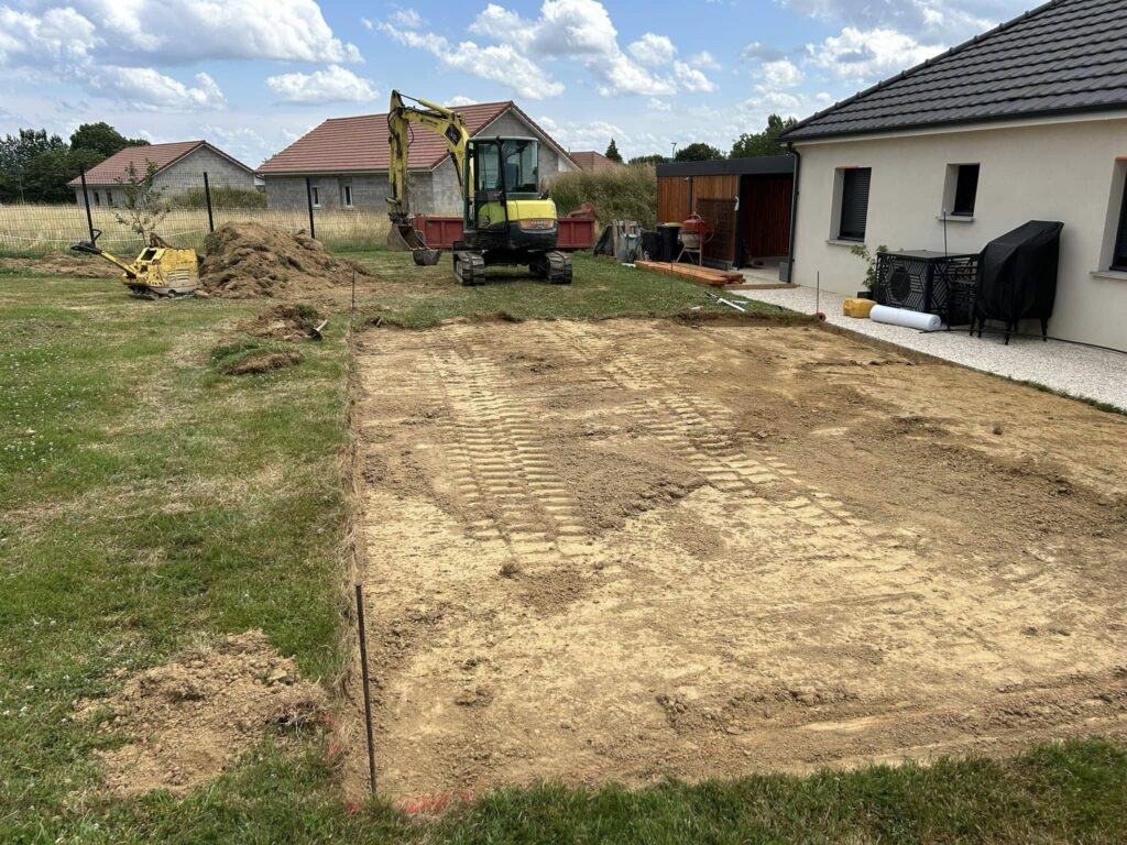 t-p-j.fr - préparation de terrain avant de mettre un terrain de pétanque